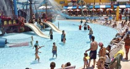 Beach Casita w/Treehouse. Cozy, Unique, hand-crafted. Pets Ok -10 min. - to Mayo