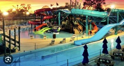 Beach Casita w/Treehouse. Cozy, Unique, hand-crafted. Pets Ok -10 min. - to Mayo