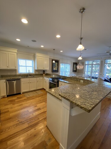 Beach Bums: Ultimate Coastal Retreat, Elevator