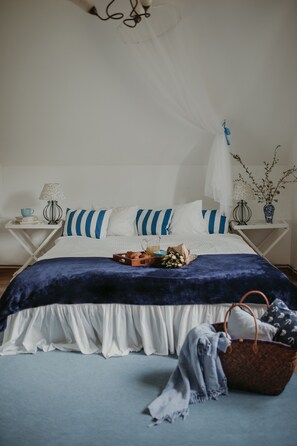 4 Schlafzimmer, BĂŒgeleisen/BĂŒgelbrett, kostenloses WLAN, BettwĂ€sche