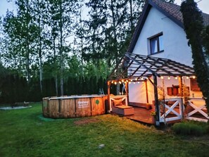 Terrace/patio - Comfortable all-year-round house with garden next to Śniardwy Lake beach. (Orzysz)