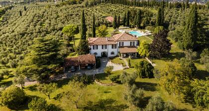 PODERI LA ROCCHETTA Unique Estate on Lake Garda