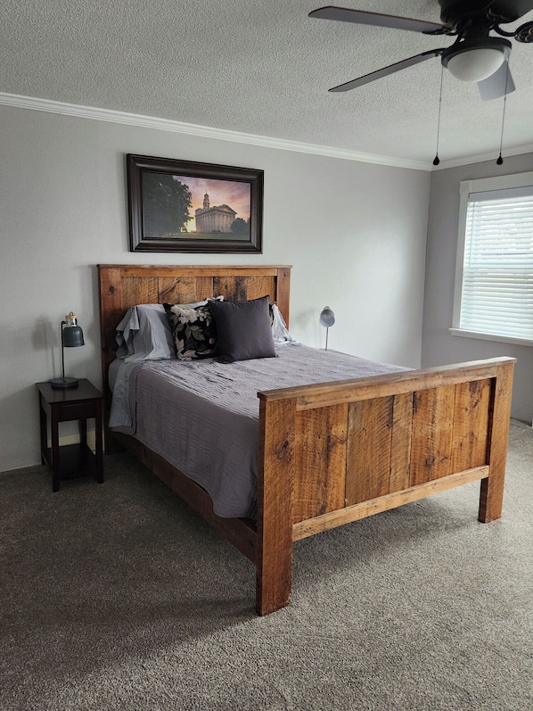 3 bedrooms, iron/ironing board, travel cot, free WiFi