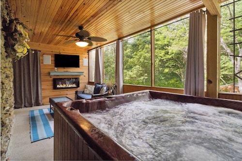 Welcome to Charming Get-A-Way – Your Ultimate Escape!

