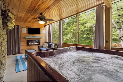 Welcome to Charming Get-A-Way – Your Ultimate Escape!

