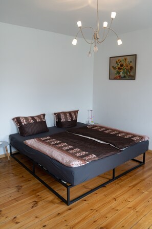 3 habitaciones, wifi gratis y ropa de cama 