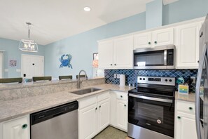 Fridge, microwave, oven, stovetop - Sandy Feet Retreat 2bd/2ba Condo 500ft from Beach (Tybee Island)