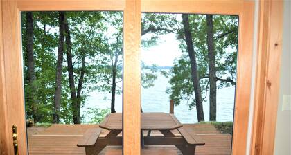 Stunning Sunrises from spacious Big Round Lake Cabin