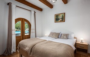 3 bedrooms, free WiFi, bed sheets