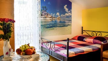 2 bedrooms, travel crib, free WiFi, bed sheets