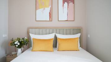 Small Room | 1 hálószoba, prémium ágynemű, pehelypaplan és egyedi dekoráció