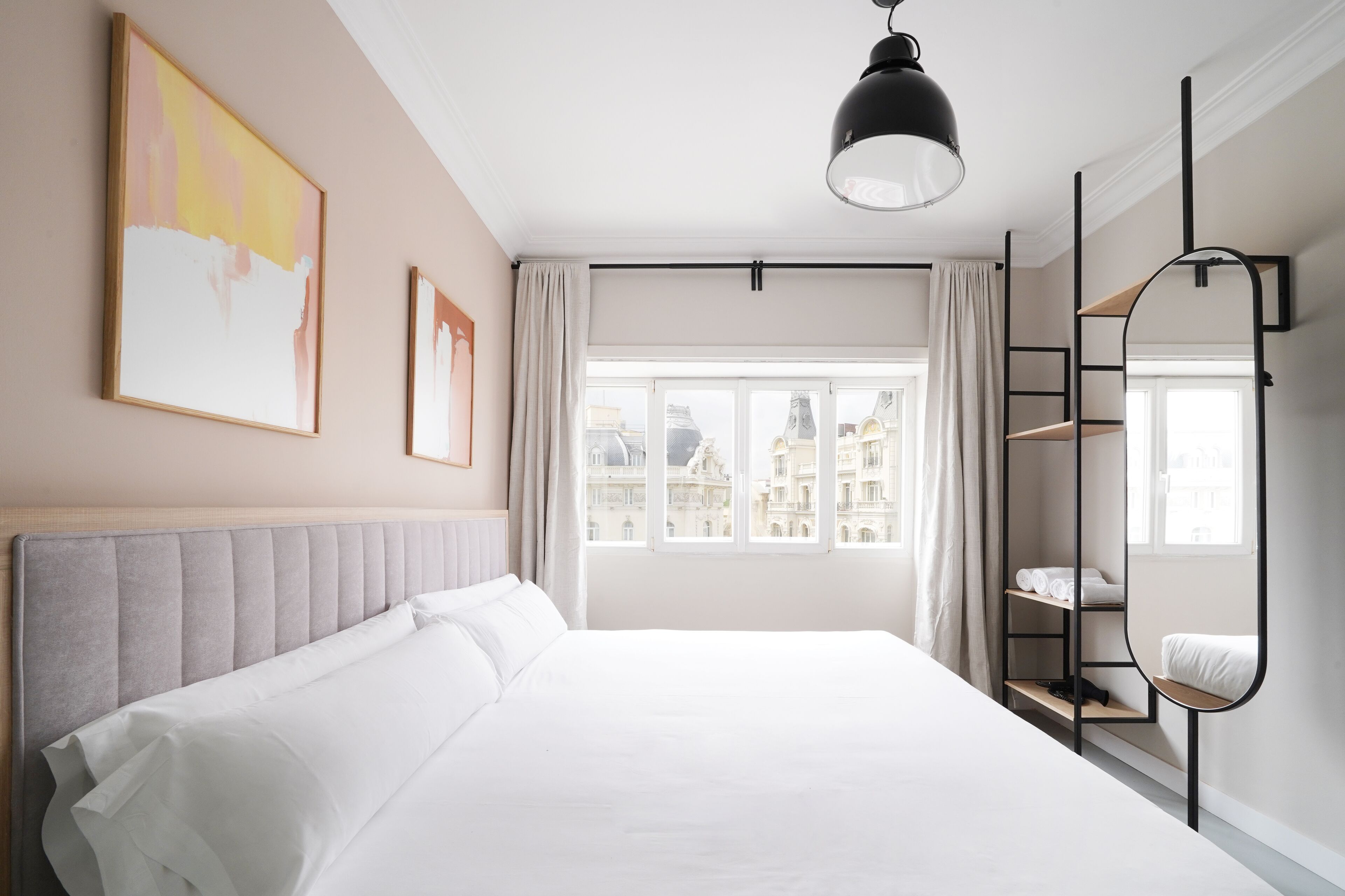 Foto - Numa Madrid Script