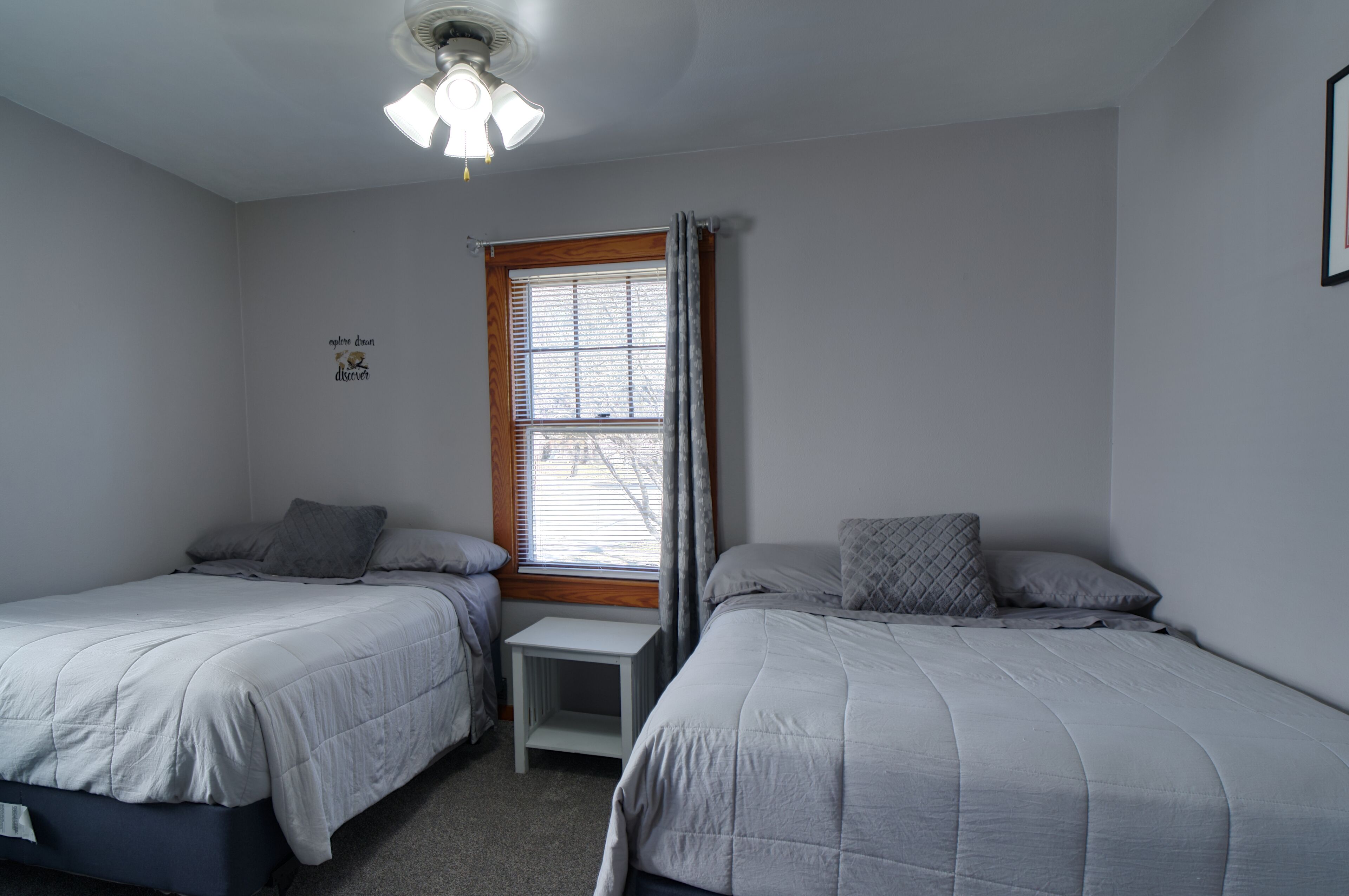 2 bedrooms, iron/ironing board, free WiFi, bed sheets