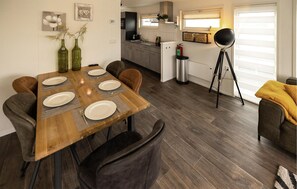 Dining - 2 bedroom stunning ship in Aalsmeer (Aalsmeer)