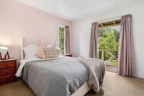 3 Schlafzimmer, Bügeleisen/Bügelbrett, Reisekinderbett, WLAN