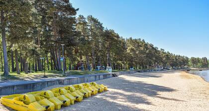 Stunning home in Motala with WiFi