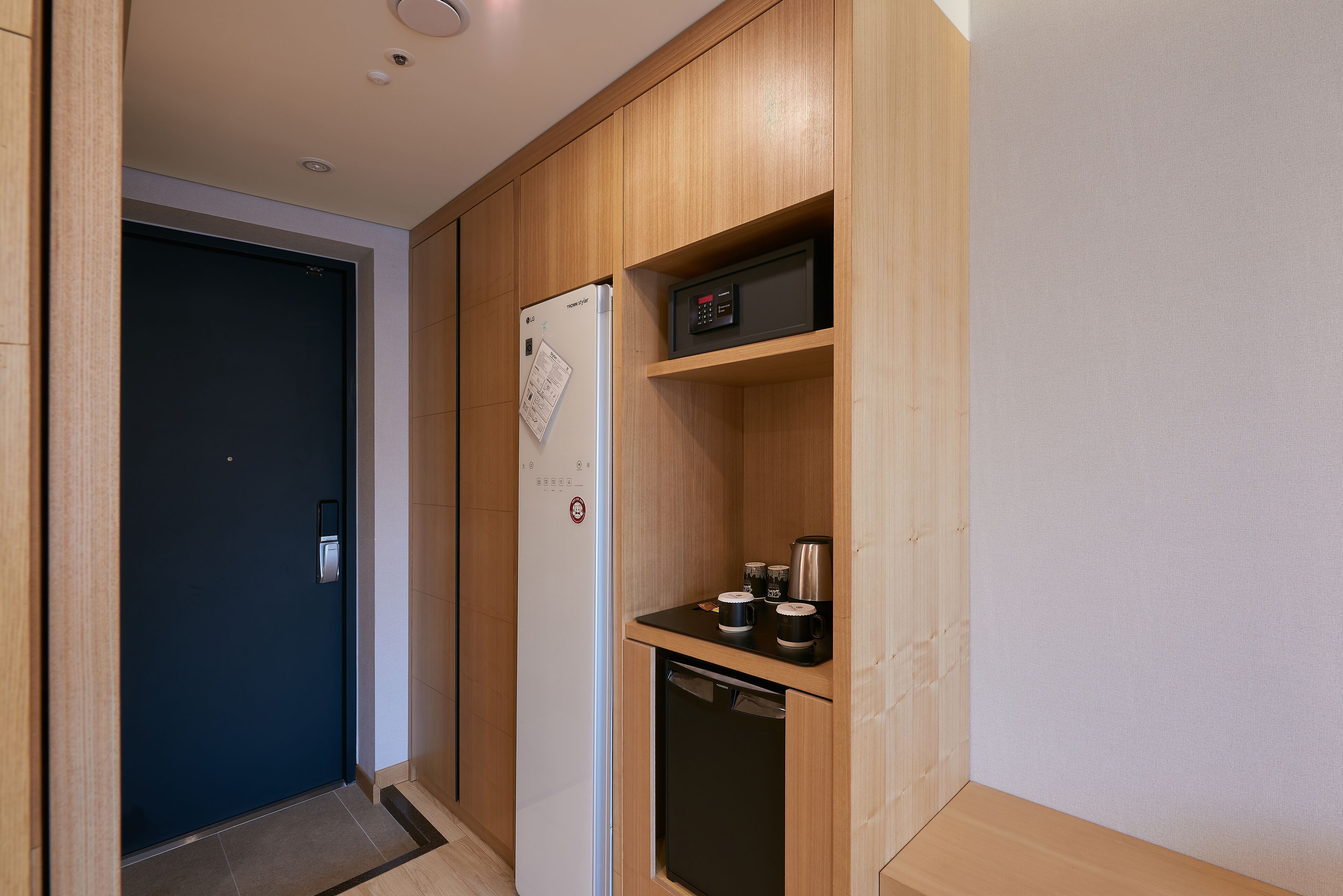 premium bedding, in-room safe, blackout curtains, free wifi