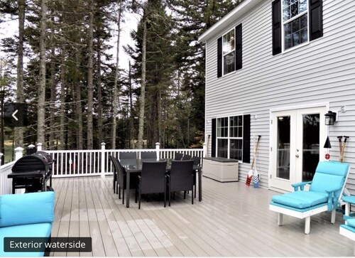 Oceanfront, Waterfront, Family Friendly, Hot Tub, Pets Allowed, Mini Resort