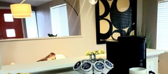 <br>~Keasington House, a Mid Century Gem in Hucrest. 2bdrm, 2bath