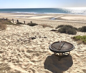 Ubicación a pie de playa y tumbonas