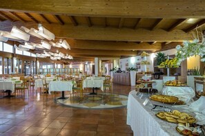 Dineren