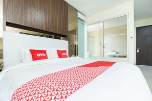 Room - OYO 2001 Taman Dayu Villa Golf View (Prigen)