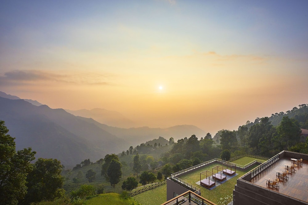 Taj Chia Kutir Resort & Spa Darjeeling