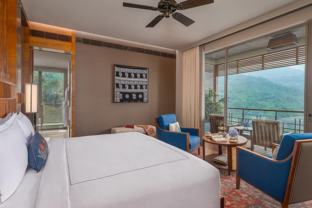 Zimmer, 1 King-Bett, Balkon, Talblick (Grand Luxury)