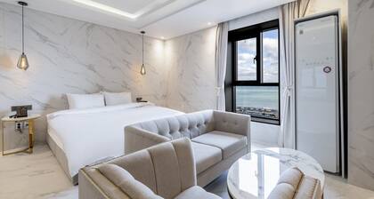 Hotel Moment SongJeong