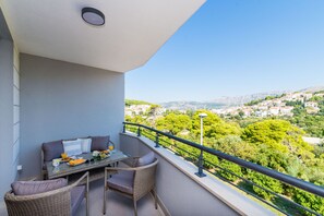 Apartment (Apartment LuNi - Three Bedroom Apartm) | Ausblick vom Zimmer