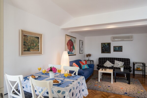 Leilighet (Apartment Dubo - One Bedroom Apartmen) | Spisestue