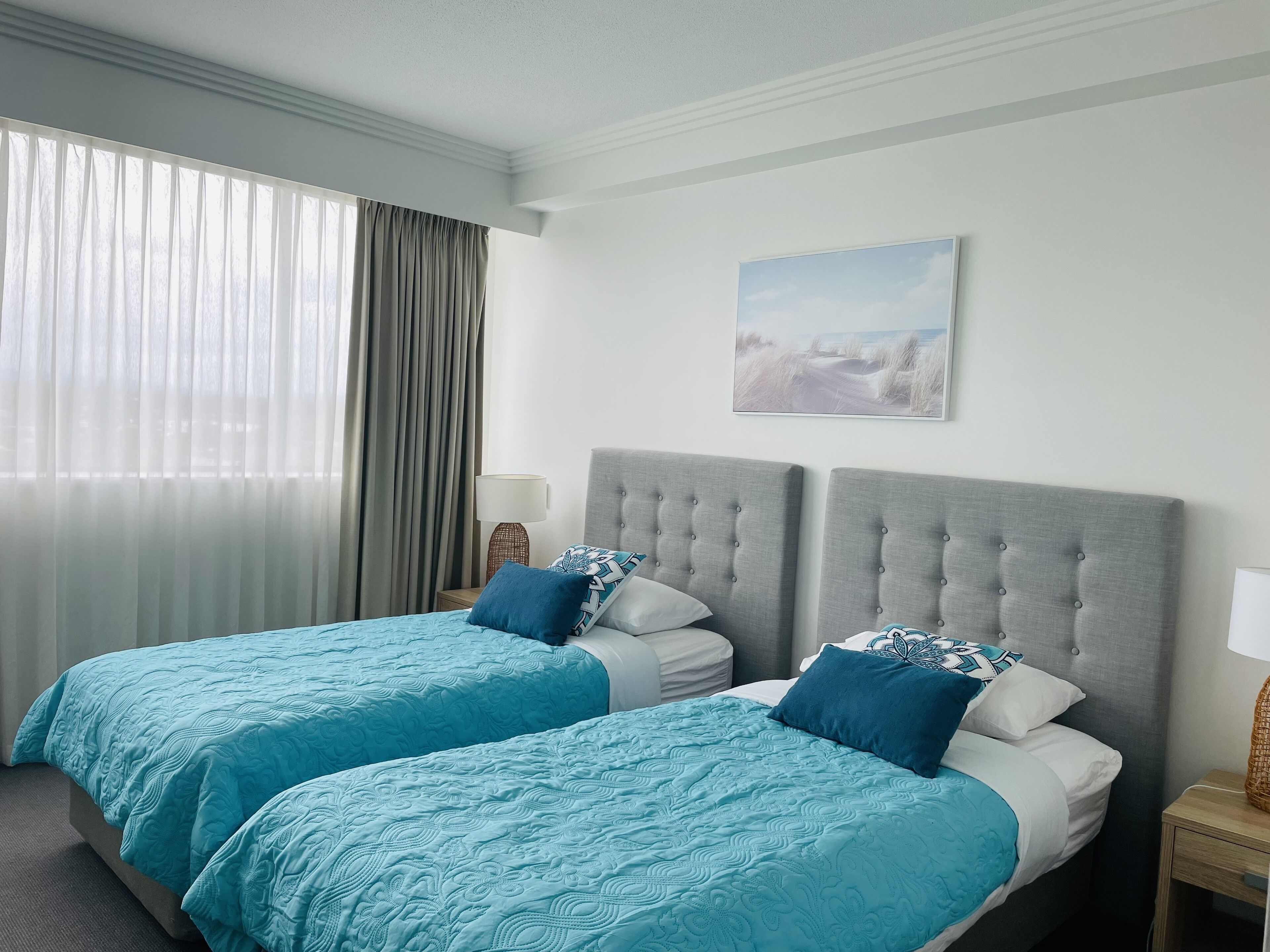 Crown Towers Private Holiday Apartment- Surfers Paradise — image 22