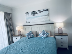 3 bedrooms, in-room safe, iron/ironing board, free WiFi