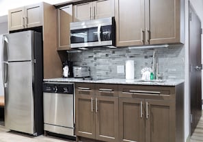 Caja de seguridad en la habitación y escritorio