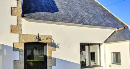 Charming home near top beaches of Penmarch