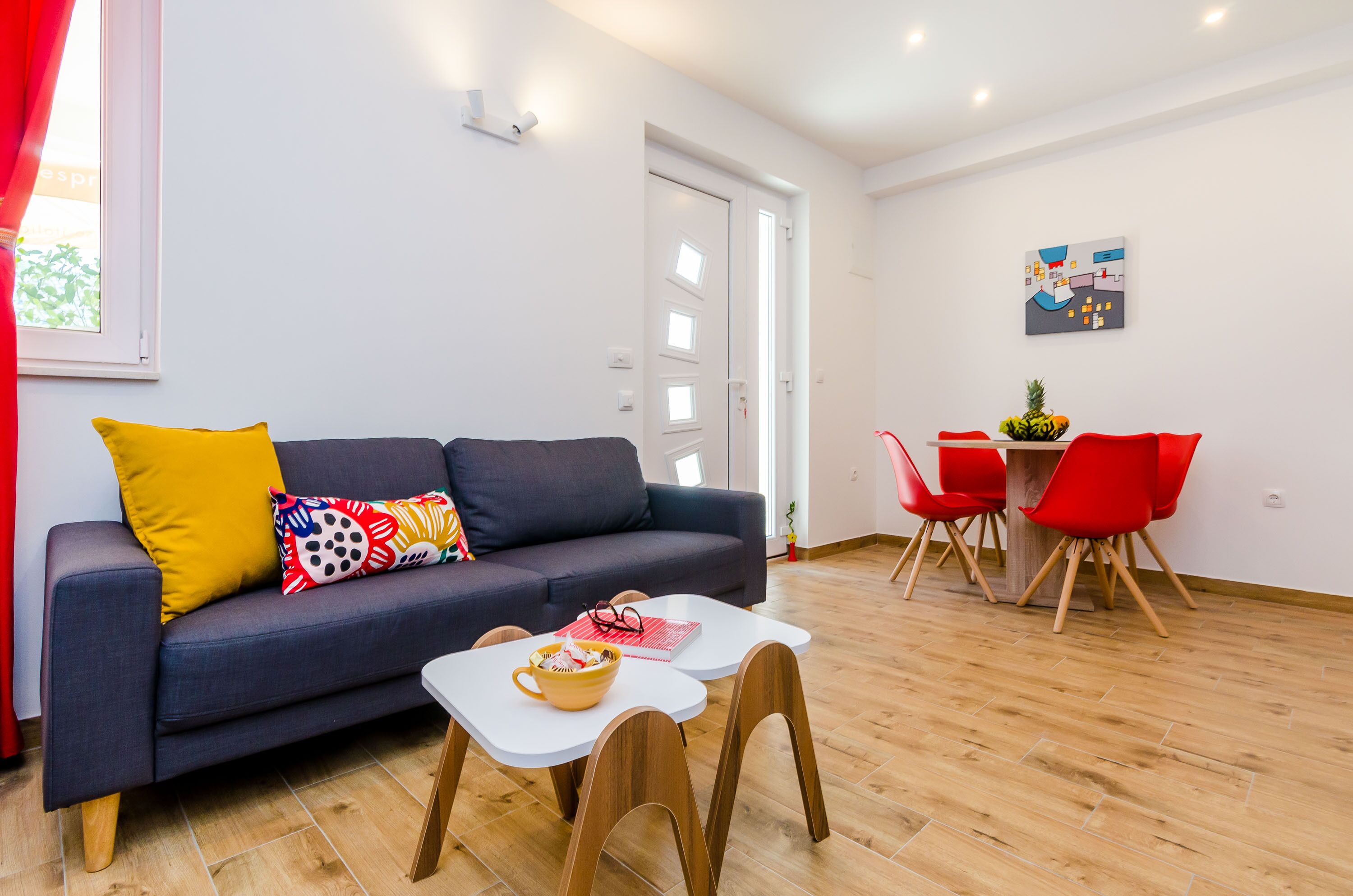 Departamento (Apartment Moon River - Two-Bedroom Ap) | Sala de estar | Televisión de pantalla plana 