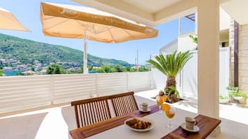Departamento (Apartment Moon River - Two-Bedroom Ap) | Terraza o patio
