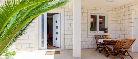 Departamento (Apartment Moon River - Two-Bedroom Ap) | Terraza o patio
