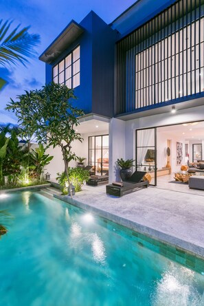 Front of property – evening/night