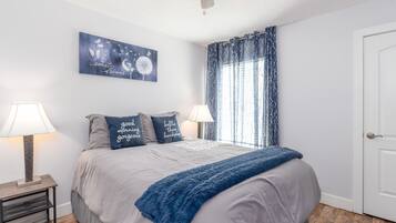 1 bedroom, travel cot, WiFi, bed sheets
