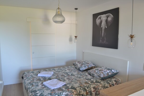 1 bedroom, soundproofing, iron/ironing board, travel crib - Le Bompard*** 50 m² Art Deco villa with garden (Rodez)
