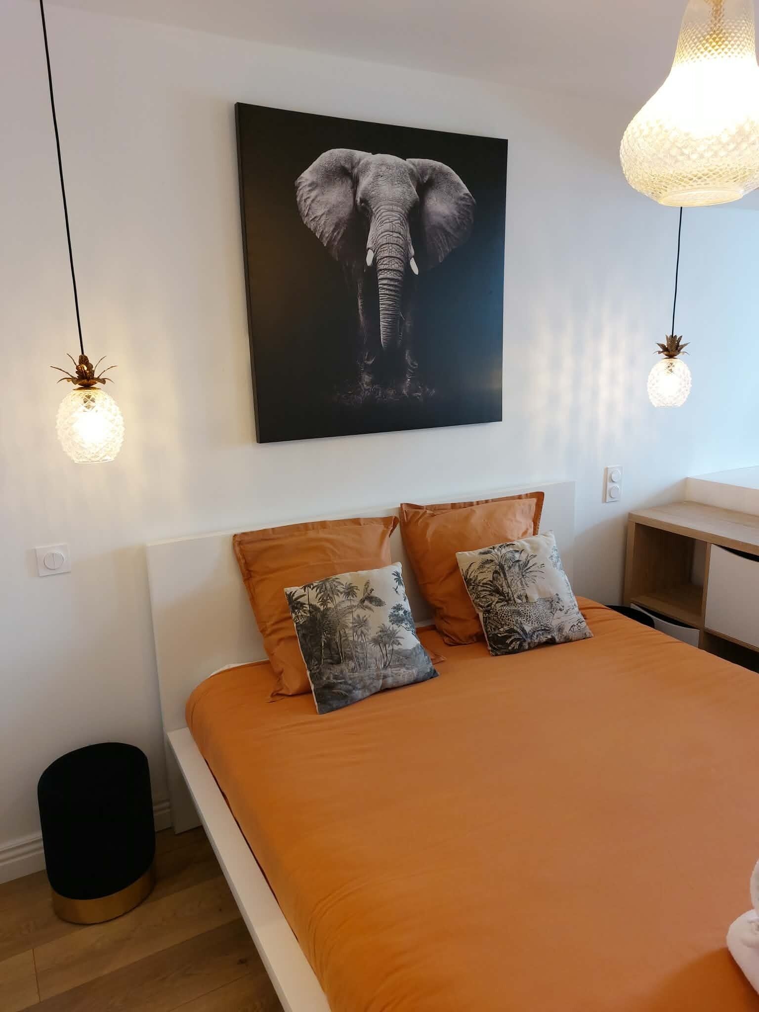 1 bedroom, soundproofing, iron/ironing board, travel crib