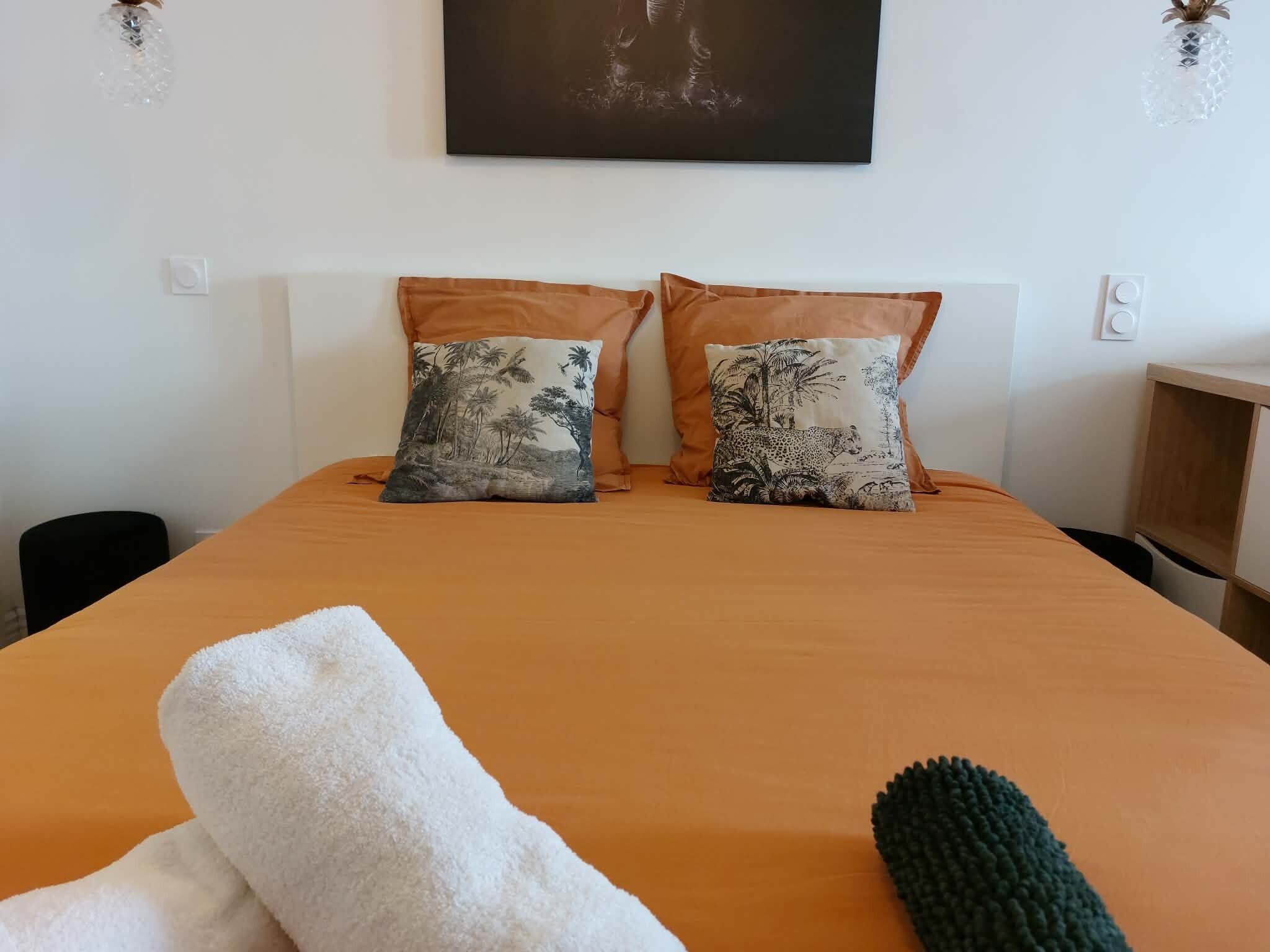 1 makuuhuone, äänieristys, silitysrauta/-lauta, vauvan matkasänky