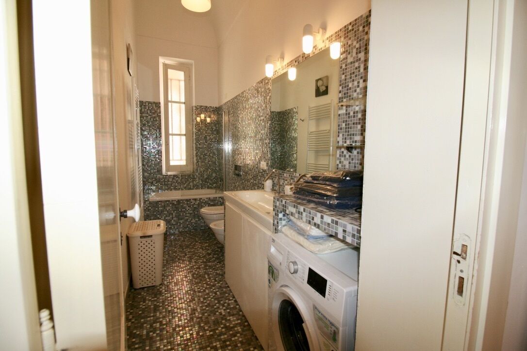Combinazione doccia/vasca, asciugacapelli, bidet, asciugamani