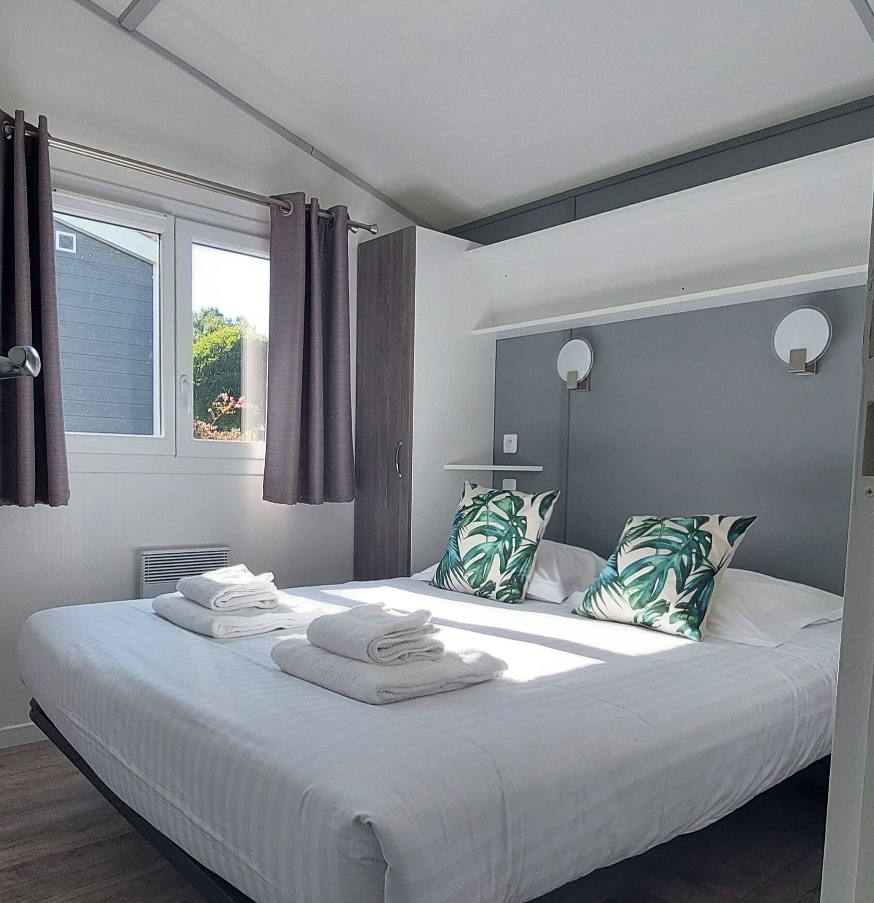 遮光布/窗簾、隔音、熨斗/熨衣板、免費搖籃/嬰兒床