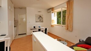 아파트 (Apartment Charming Arena - One Bedroo) | 거실 | TV