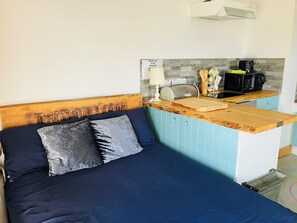 Studio | 1 chambre, fer et planche à repasser, Wi-Fi gratuit, draps fournis