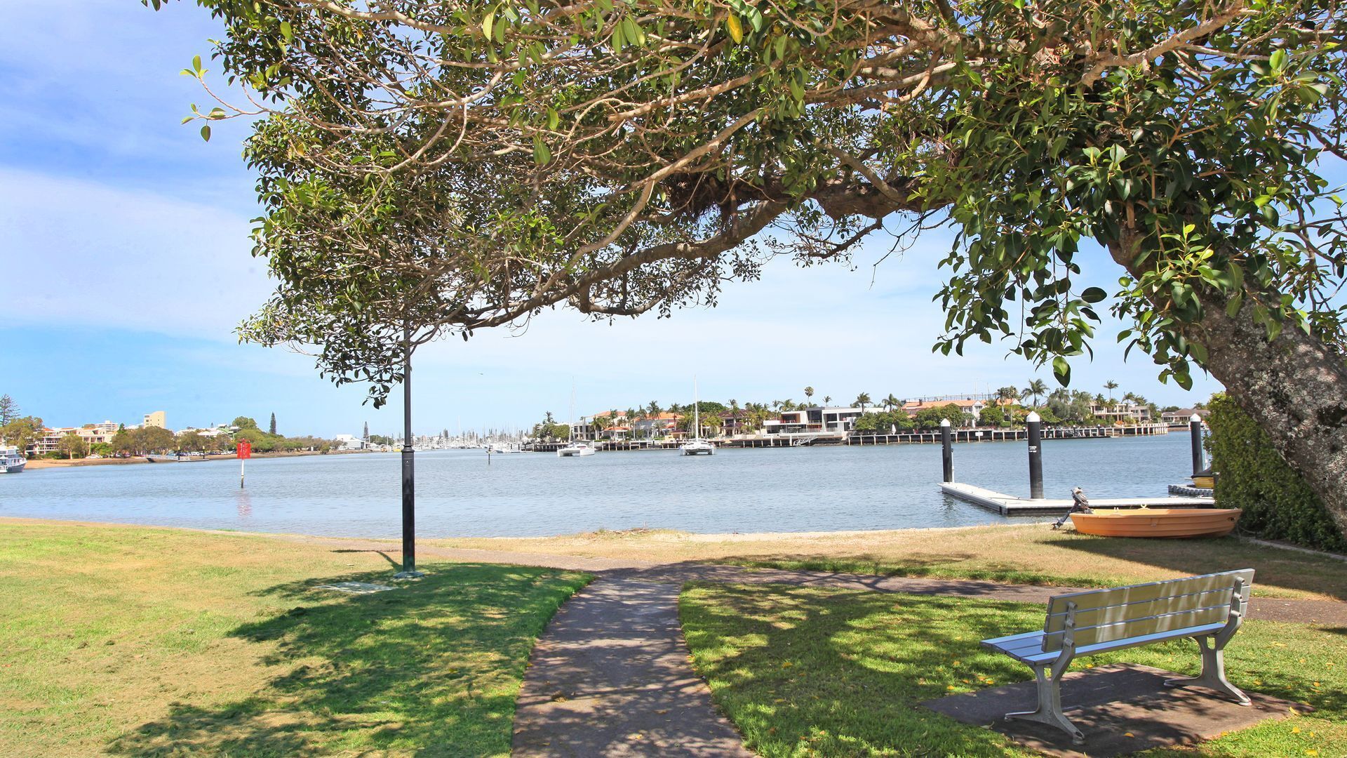 Broadwater Quays 5 - Three Bedroom Apartment with water views, only 2 blocks from Mooloolaba Beach!