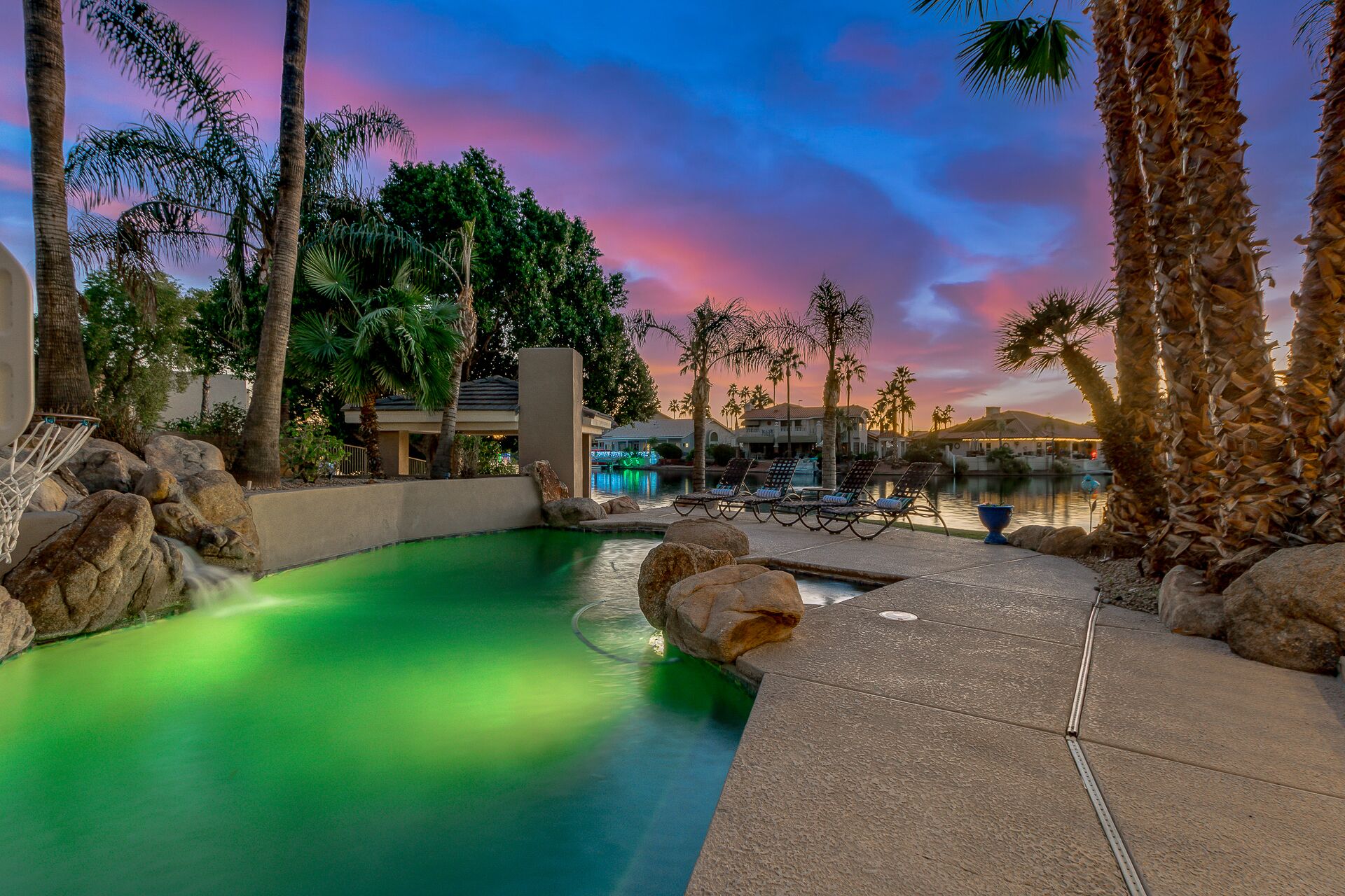 Stunning Waterfront Paradise! Sleeps 16! Heated Pool/Spa and Lots of Fun!