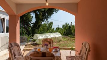 Apartment (Two-Bedroom Apartment with Terrace) | Terrace/patio